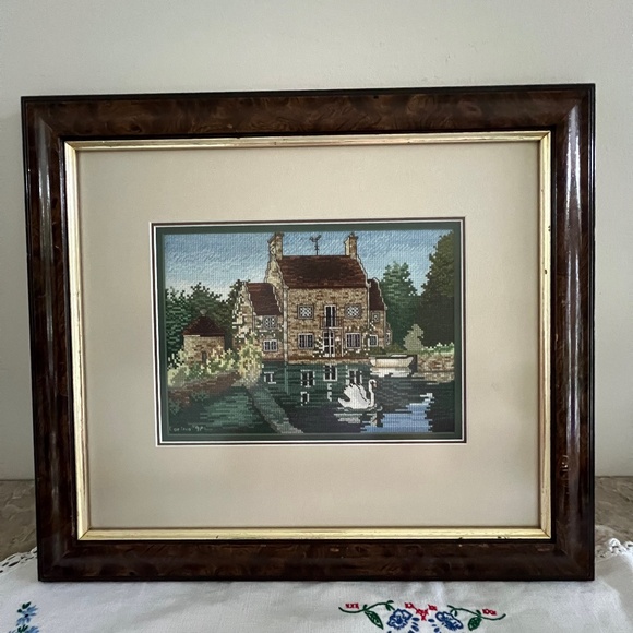 Beautiful Framed Tapestry Needlework - Picture 1 of 11